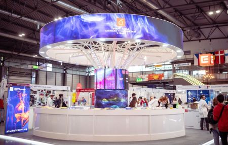 MzIwMlYwNFAwNlBwTyxNSU3MLS1WcCrKywcA